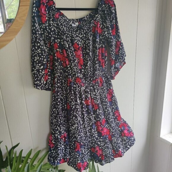 GAP Dress, Floral Print in Red White & Blue Flowers on Black, Ruffled Hem - Picture 2 of 5